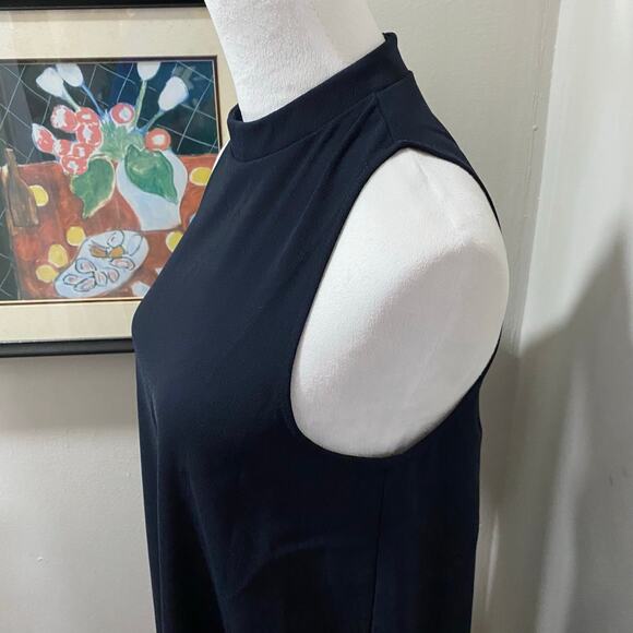 Everly Sleeveless Dress Size Small  Navy Blue A-Line Above the Knee Length - Picture 3 of 10